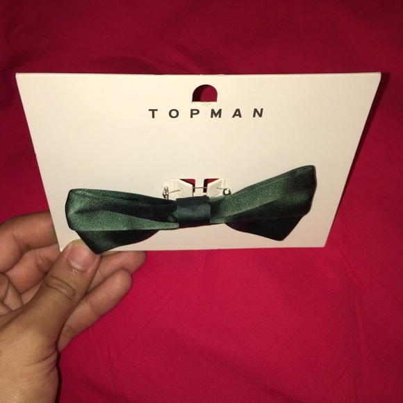 Dark Green Clip On Tie! - Picture 3 of 3